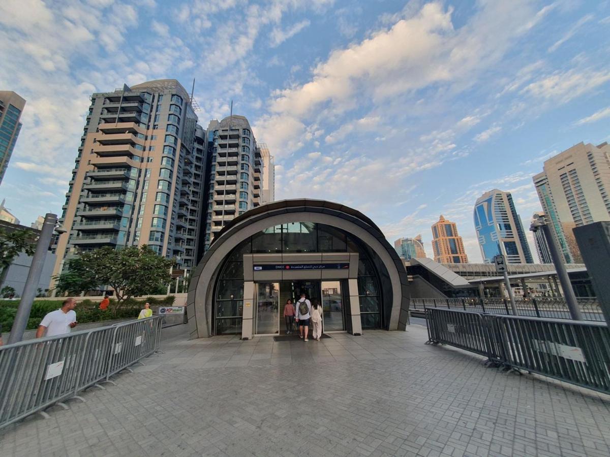 두바이 La Riviera 아파트 외부 사진